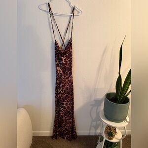 Elegant Backless Leopard Print Dress